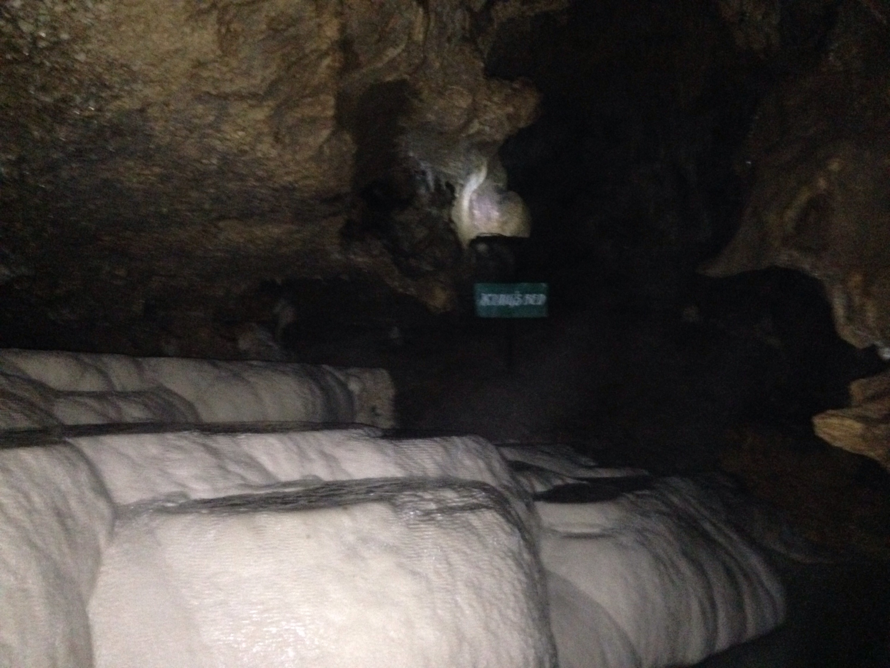 King's Bed in Cantabon Cave